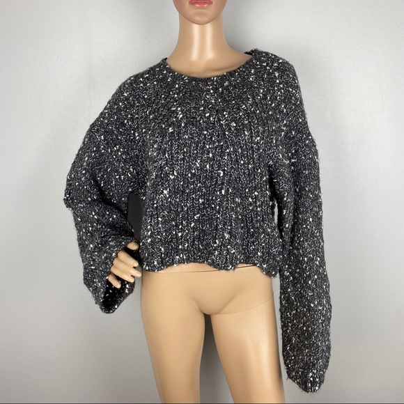 NEW TOPSHOP GREY CROPPED SWEATER - Picture 2 of 9